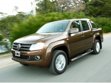 Фото Volkswagen Amarok 4-дв. 2.0 TDI MT (2016) №11