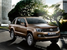 Фото Volkswagen Amarok 4-дв. 2.0 TDI MT (2016) №1